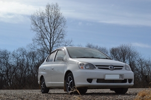 Toyota Platz 1литр - Изображение #1, Объявление #676004